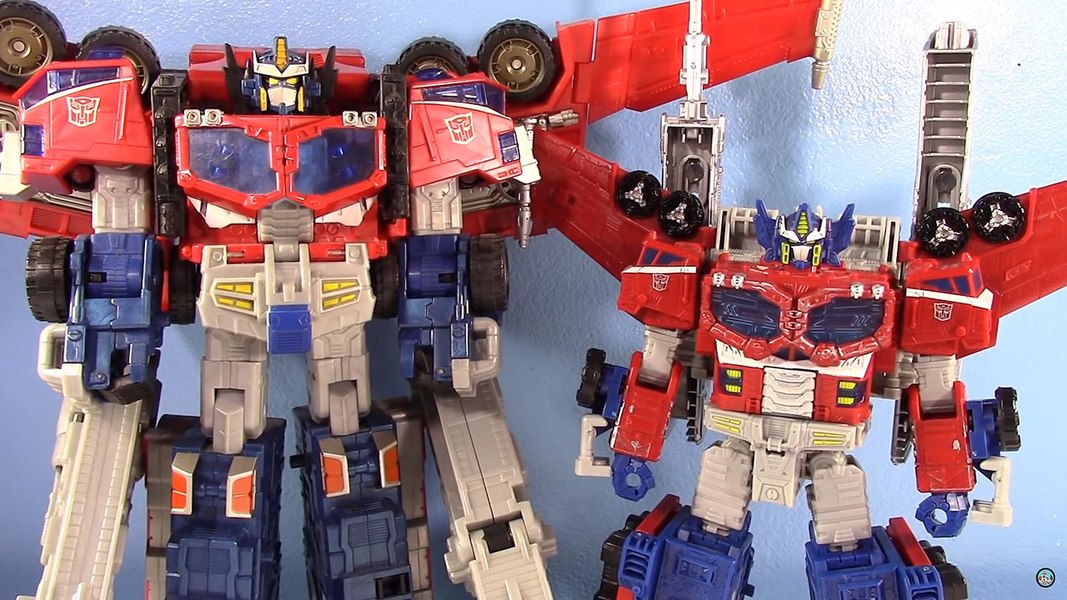 Cybertron Vs Siege Galaxy Upgrade Optimus Prime (1 of 1)